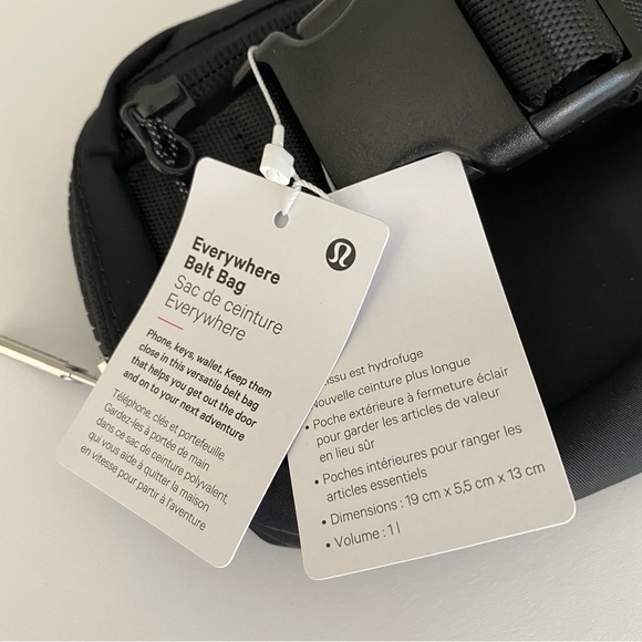 🆕 Lululemon Everywhere Belt Bag Black - Picture 4 of 4